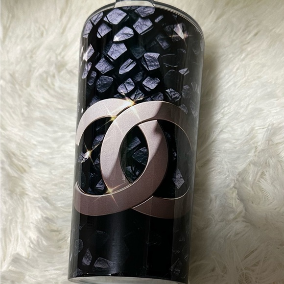 Stylish Black and Pink Tumbler - Picture 10 of 13